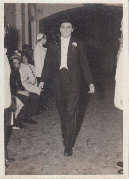 1963: Leon in a wedding